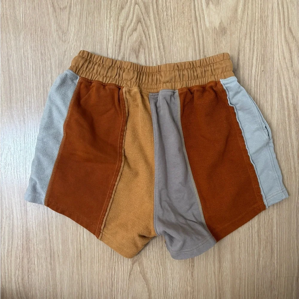Colorblock Sweat Shorts, Medium - Picture 4 of 4